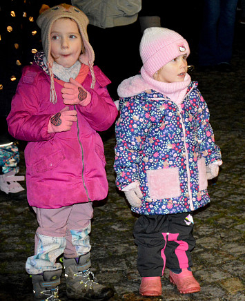 Zpívání koled s Českým rozhlasem Plzeň v Kasejovicích