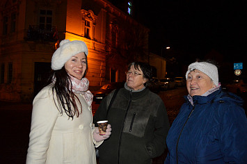 Zpívání koled s Českým rozhlasem Plzeň v Kasejovicích