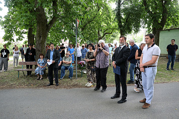 Slavnostního odhalení pamětní desky Vaclavu Bojerovi v Řesanicích